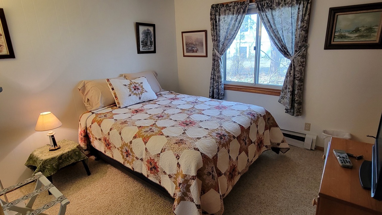 Photo of Bedroom in Pentwater