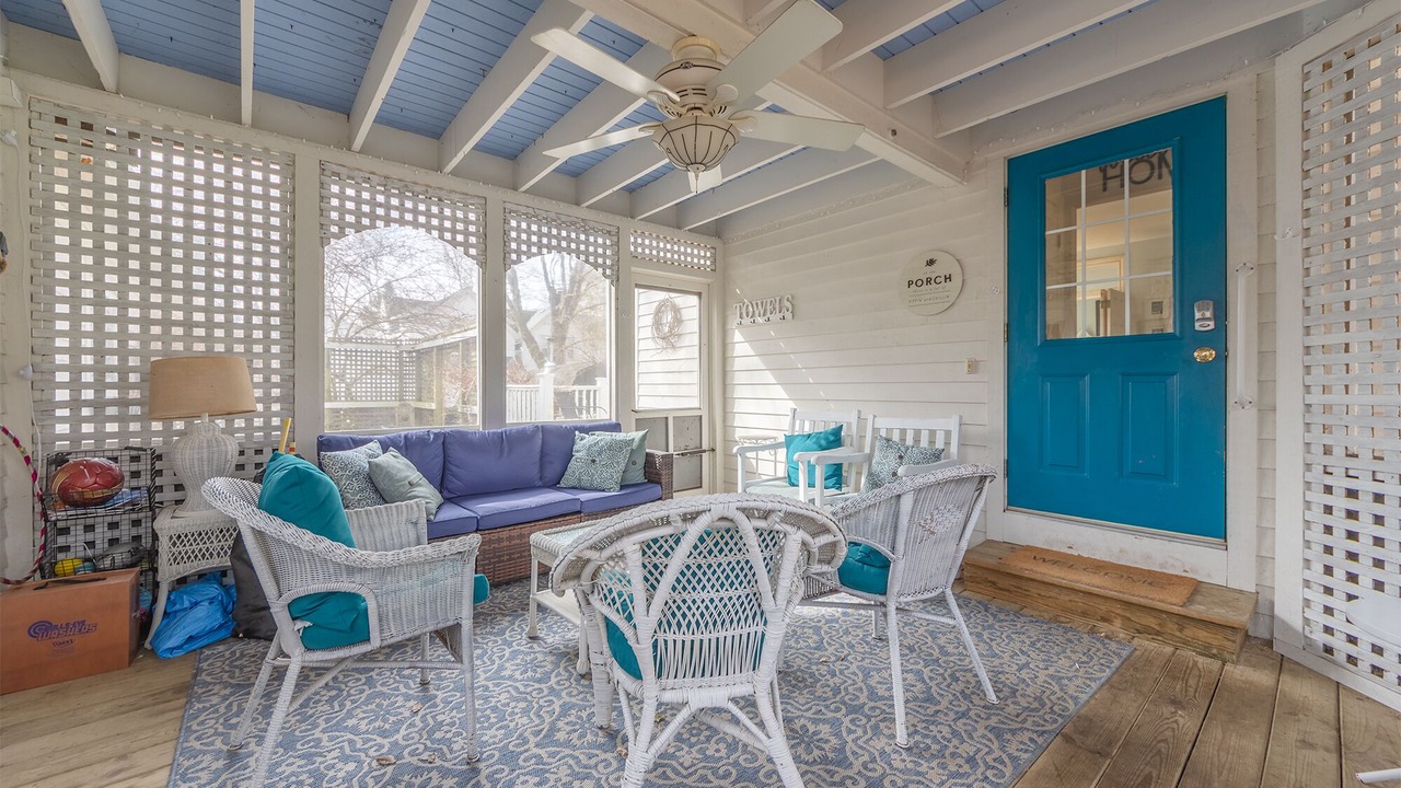 Photo of Livingroom in Saugatuck