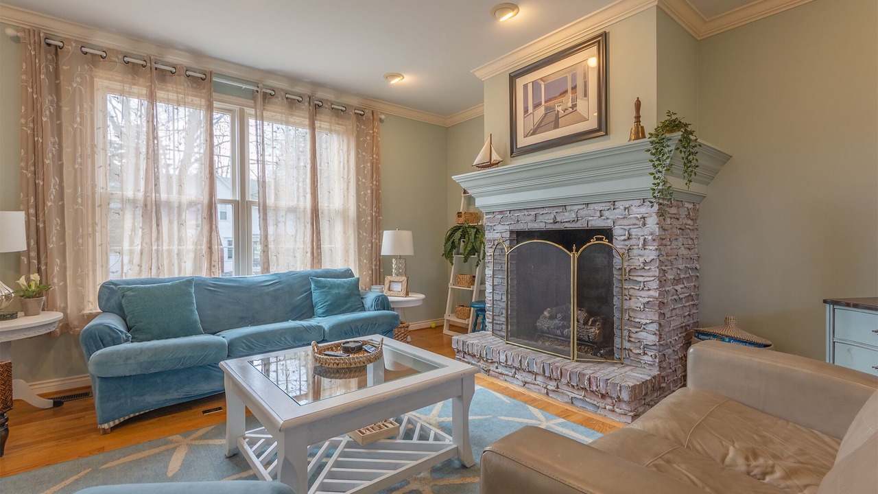 Photo of Livingroom in Saugatuck