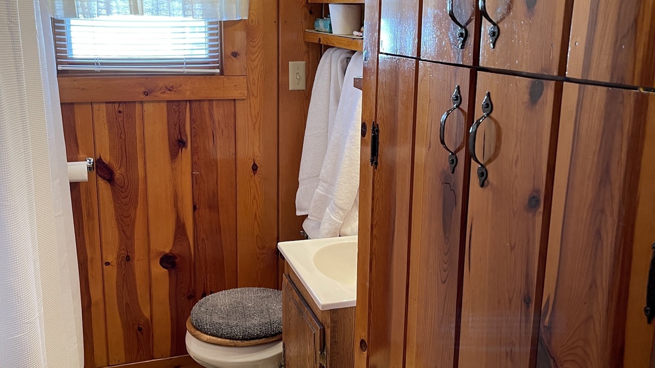 Photo of Bathroom in Fenwick