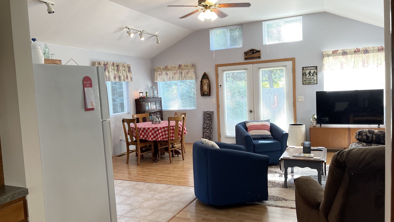 Photo of Livingroom in Fenwick