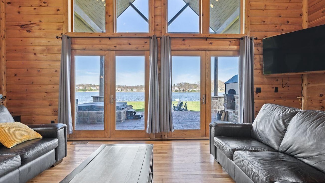 Photo of Livingroom in Howell