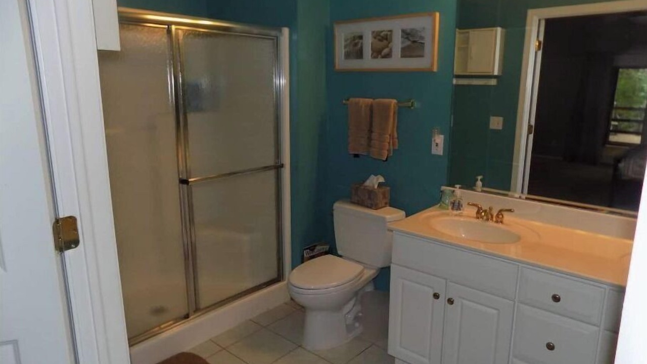 Photo of Bathroom in Shorewood-Tower Hills-Harbert