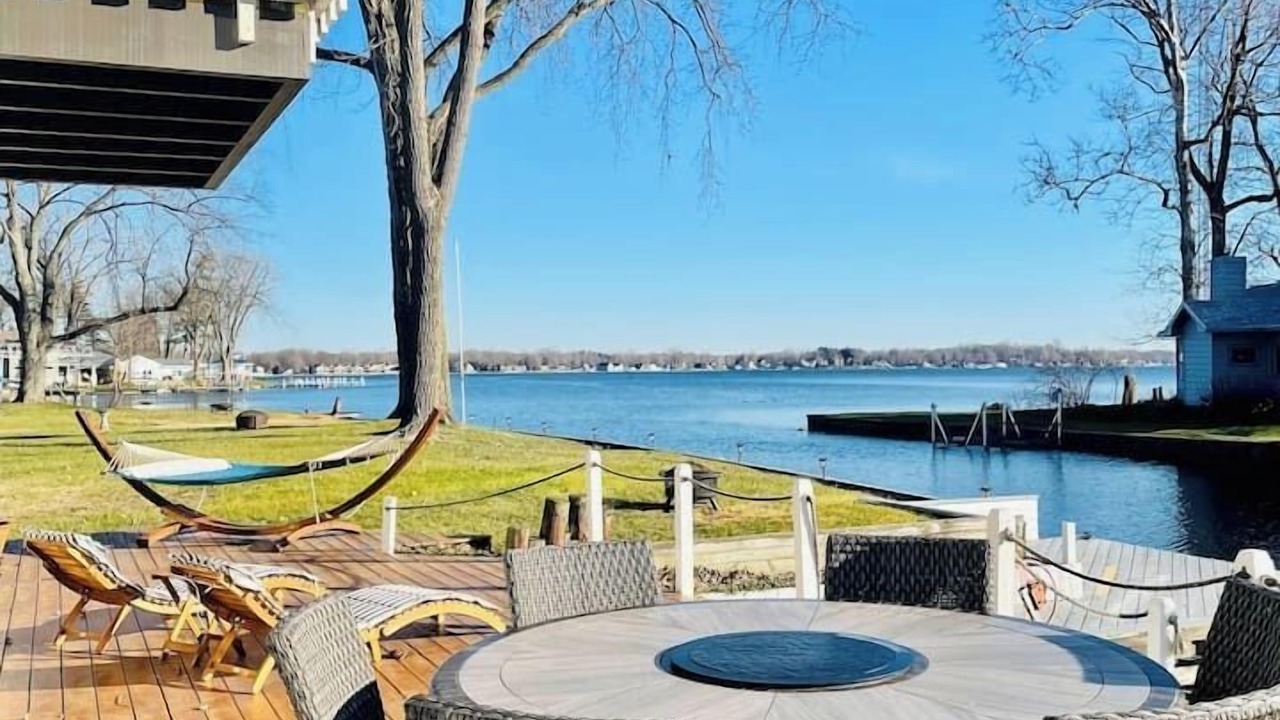 Photo of Outdoor in Paw Paw Lake
