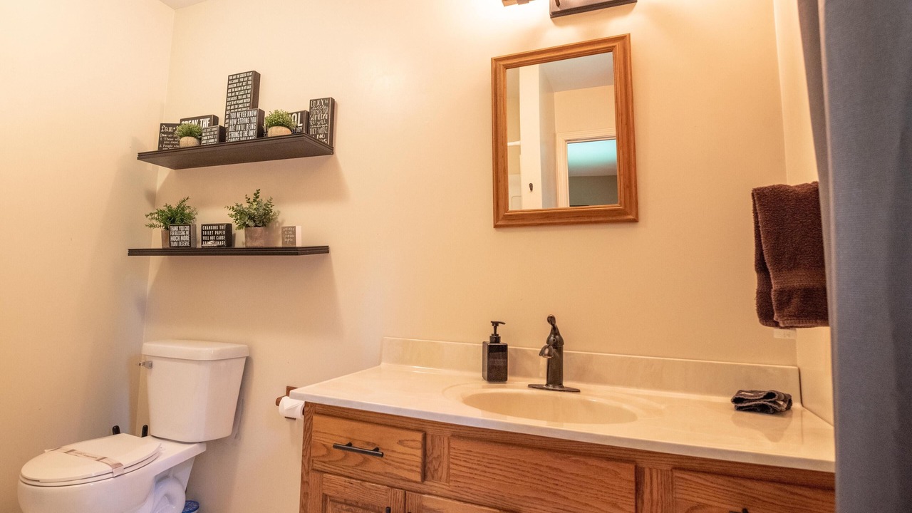 Photo of Bathroom in Helmsburg