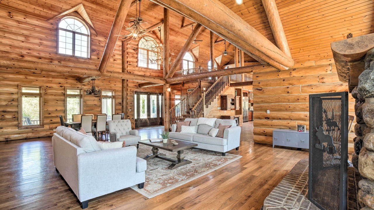 Photo of Livingroom in Grundy County