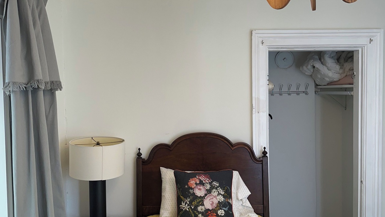 Photo of Bedroom in Niles