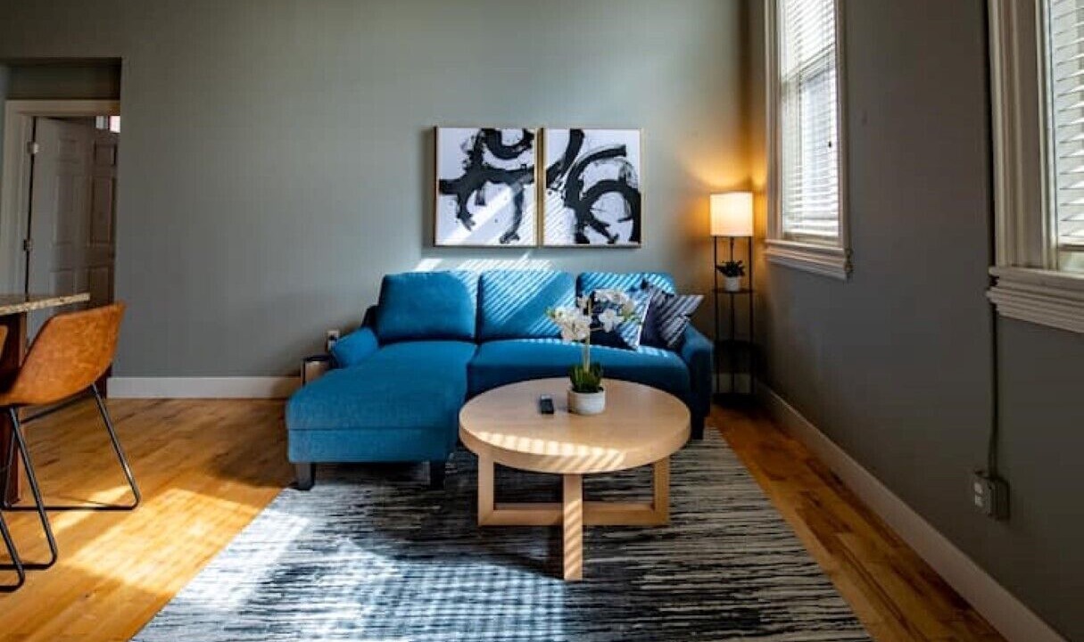 Photo of Livingroom in Downtown