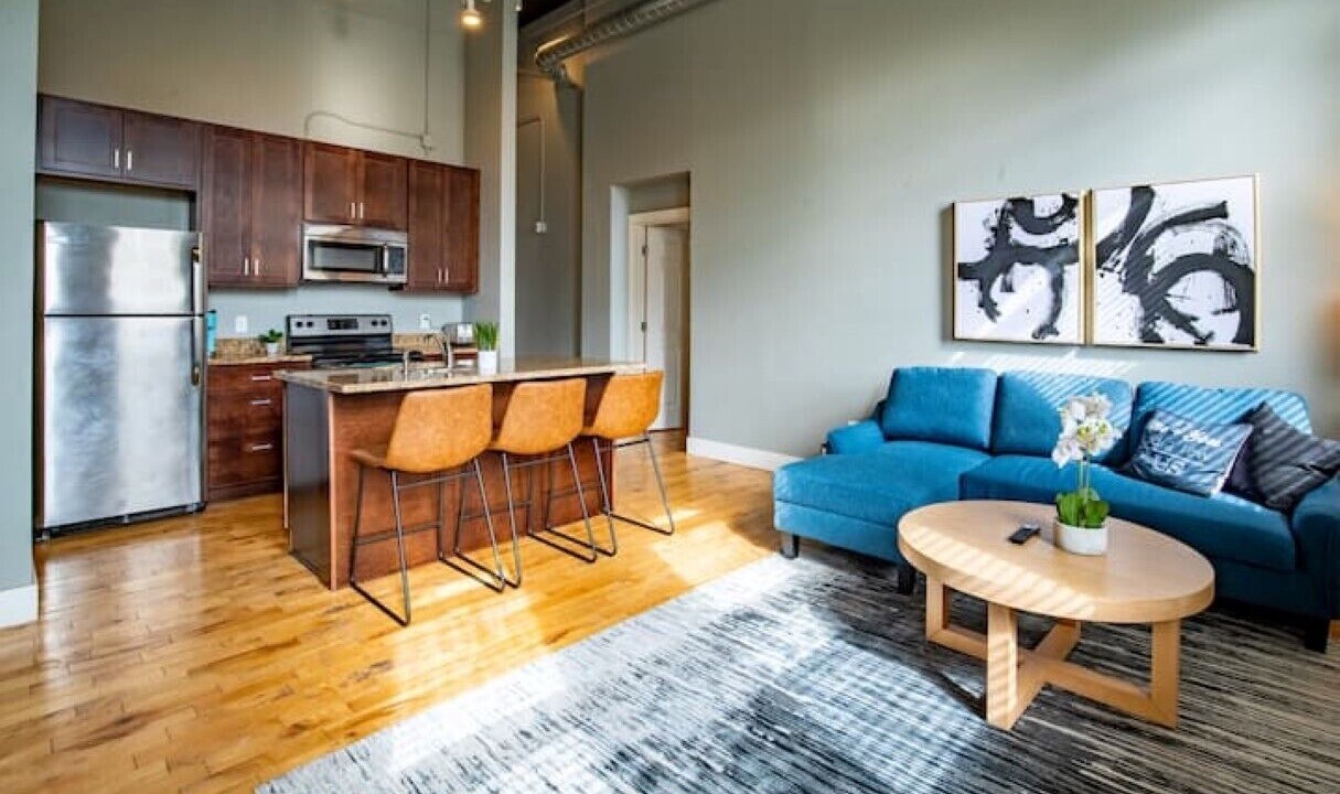 Photo of Livingroom in Downtown
