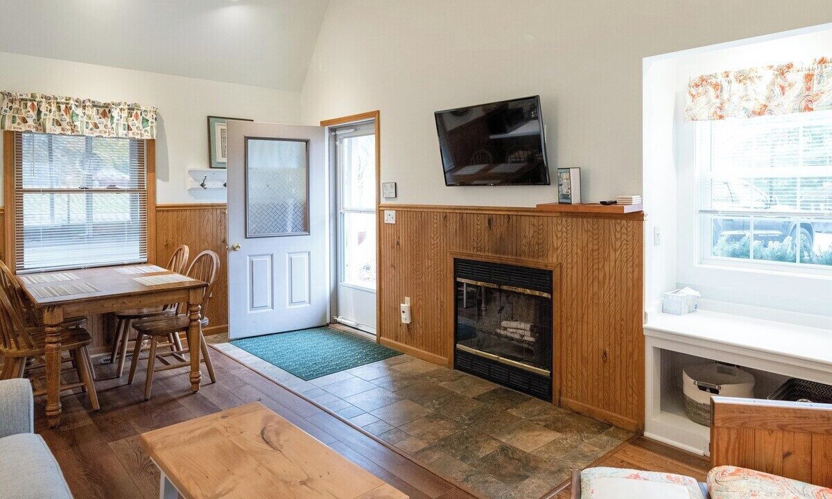 Photo of Livingroom in Saugatuck