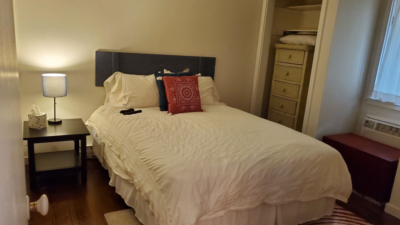 Photo of Bedroom in Grand Beach