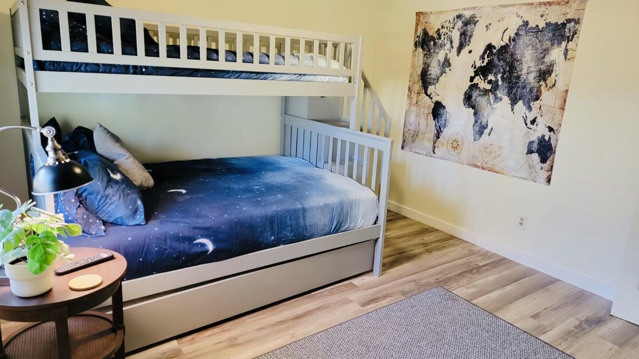 Photo of Bedroom in Paw Paw Lake