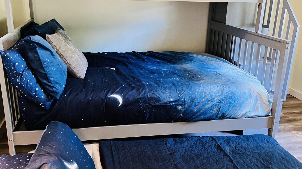 Photo of Bedroom in Paw Paw Lake