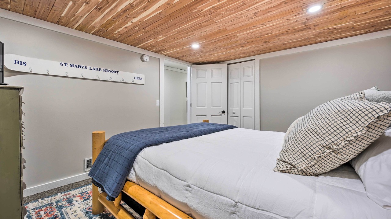 Photo of Bedroom in Battle Creek