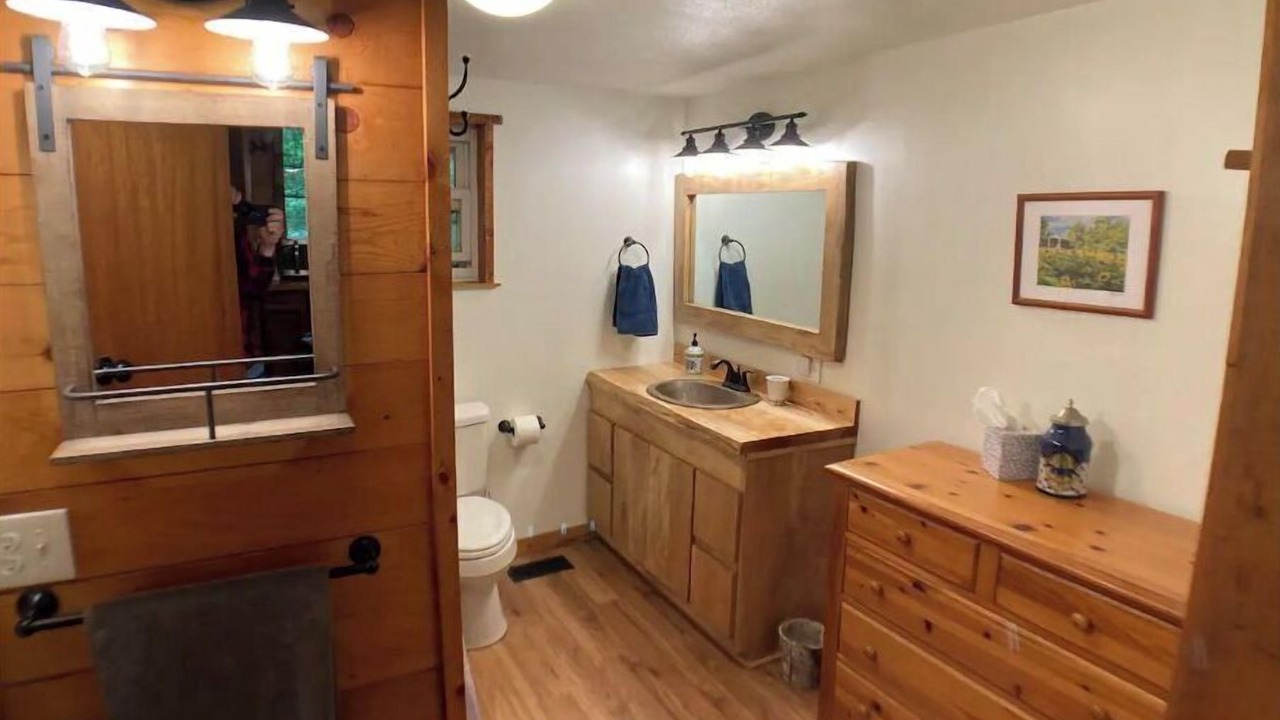 Photo of Bathroom in Highland  Vermillion County