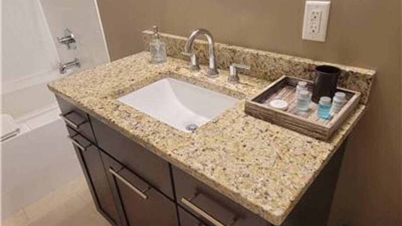 Photo of Bathroom in Vine