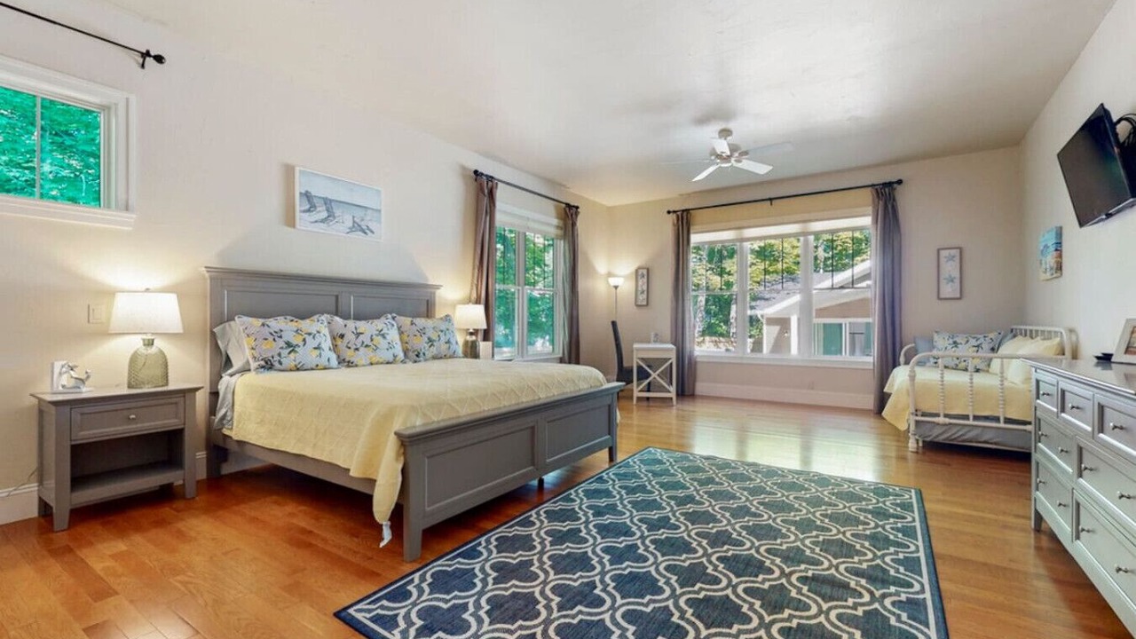 Photo of Bedroom in South Haven