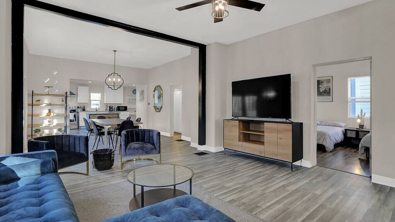 Photo of Livingroom in Fountain Square