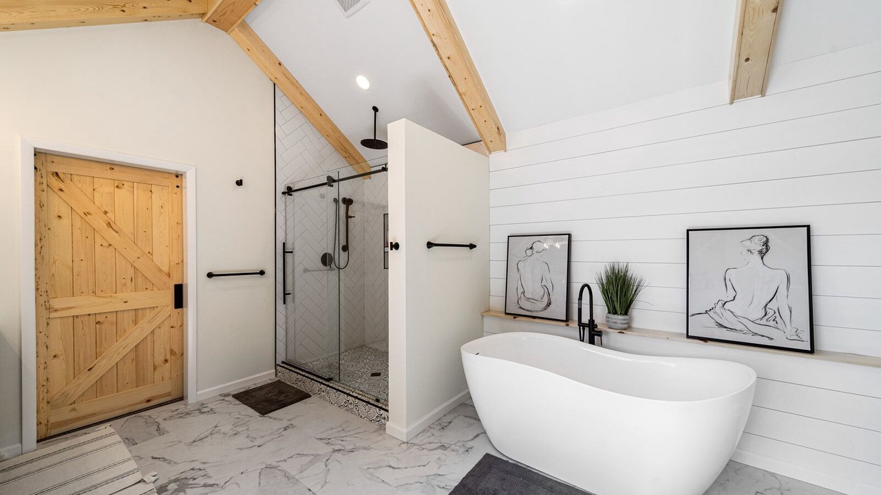Photo of Bathroom in Cassopolis