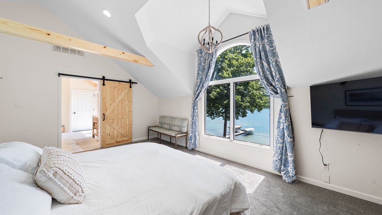 Photo of Bedroom in Cassopolis