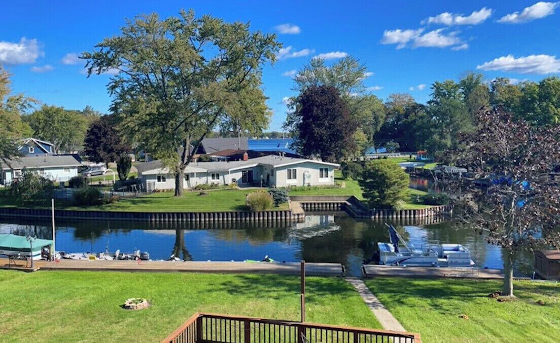 Photo of Outdoor in Paw Paw Lake