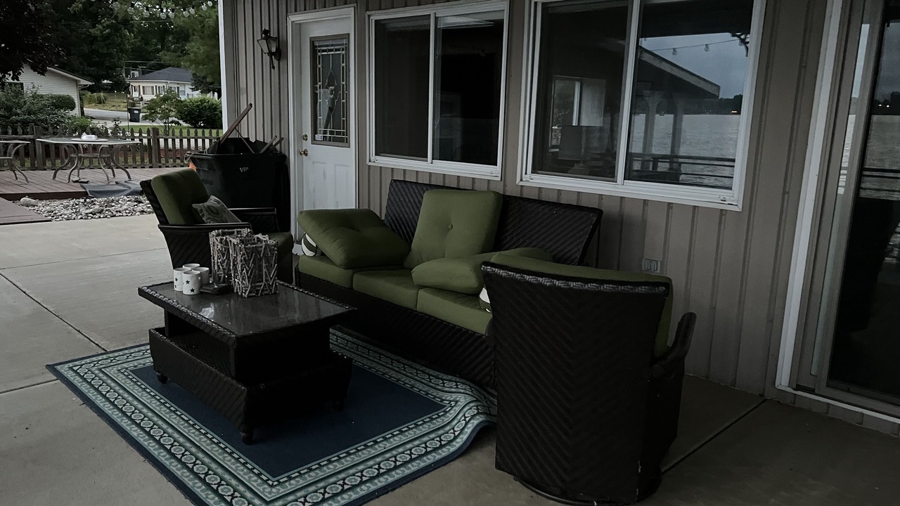 Photo of Patio Balcony in Sister Lakes