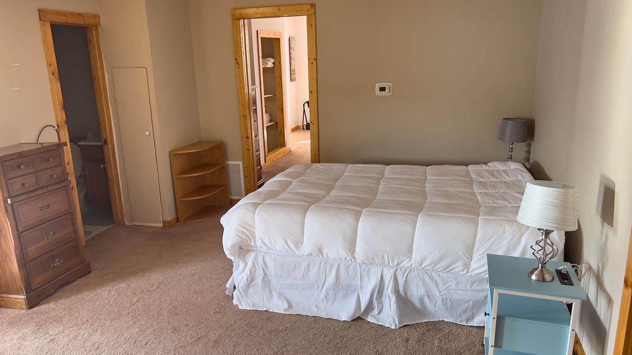 Photo of Bedroom in Sister Lakes
