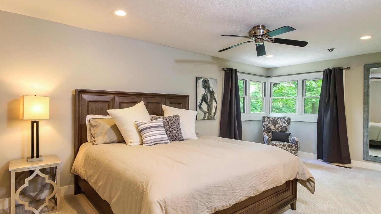 Photo of Bedroom in Saugatuck