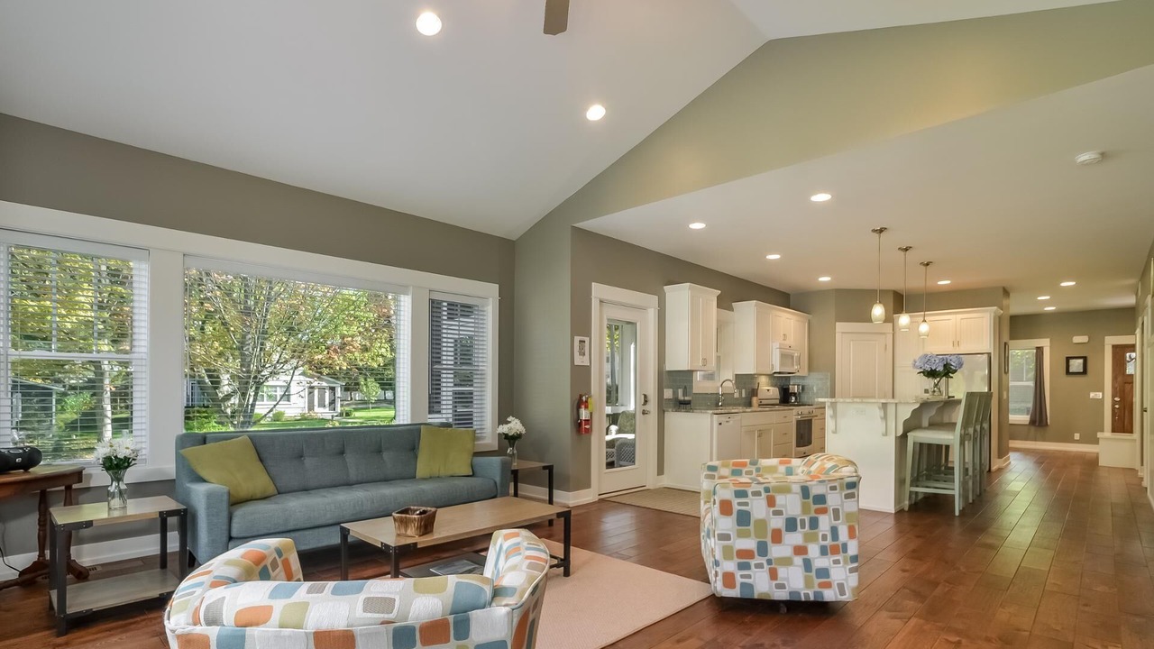 Photo of Livingroom in Saugatuck
