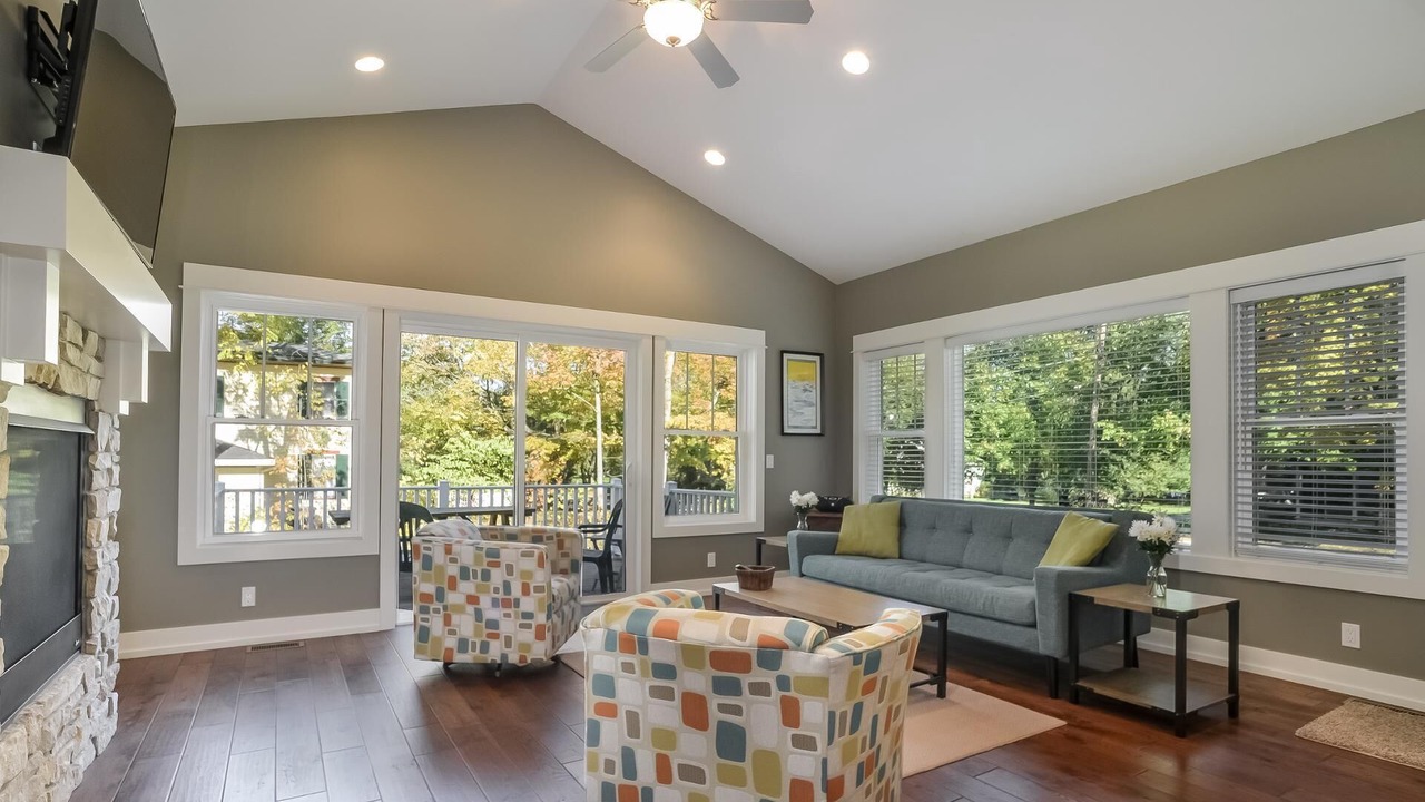Photo of Livingroom in Saugatuck