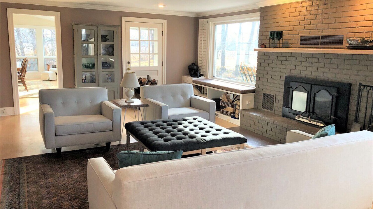 Photo of Livingroom in Three Oaks