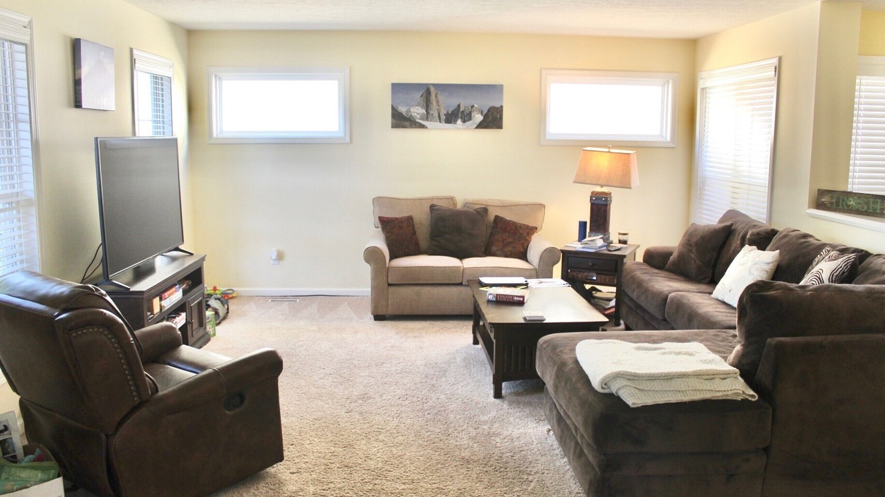 Photo of Livingroom in Northeast South Bend