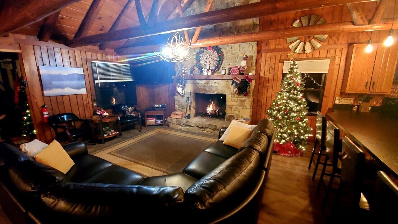 Photo of Bedroom in Gnaw Bone