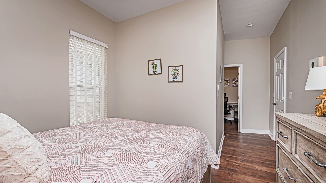 Photo of Bedroom in Kennedy King