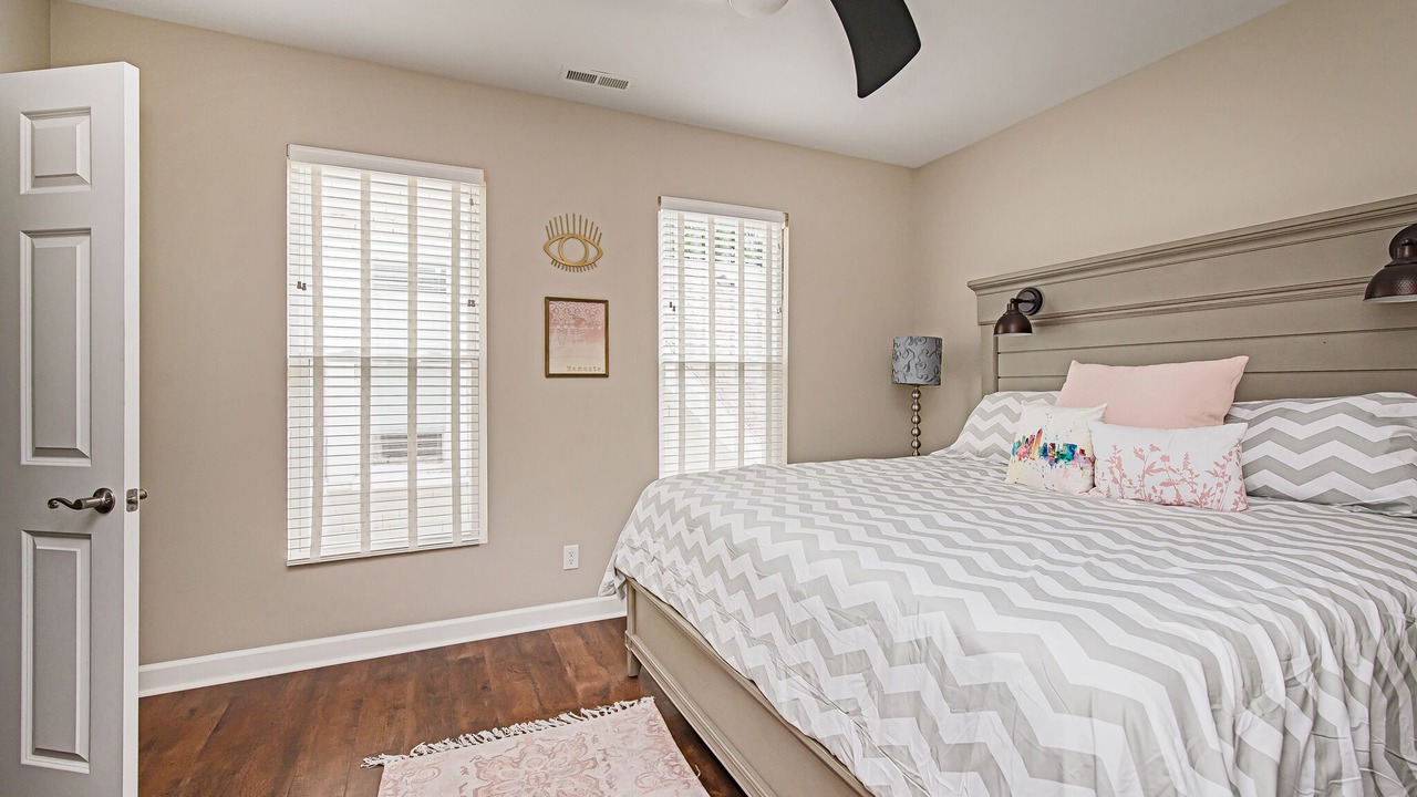 Photo of Bedroom in Kennedy King