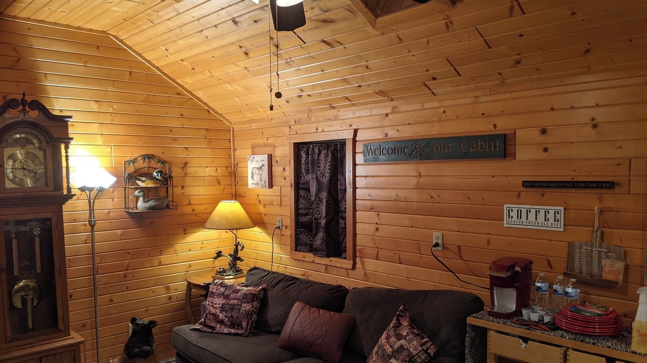 Photo of Livingroom in Colton