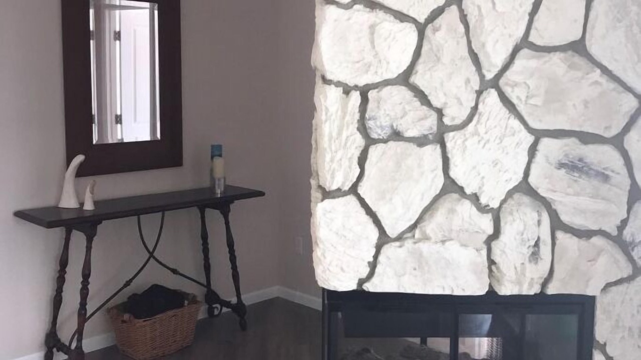 Photo of Livingroom in Paw Paw Lake
