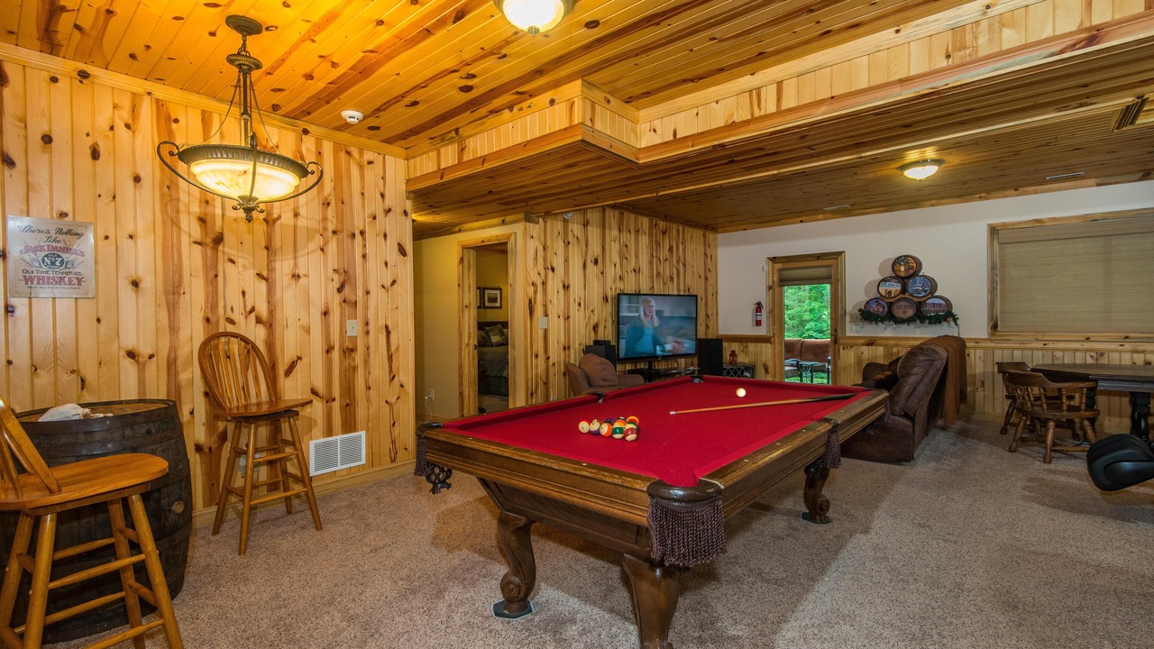 Photo of Bedroom in Gnaw Bone