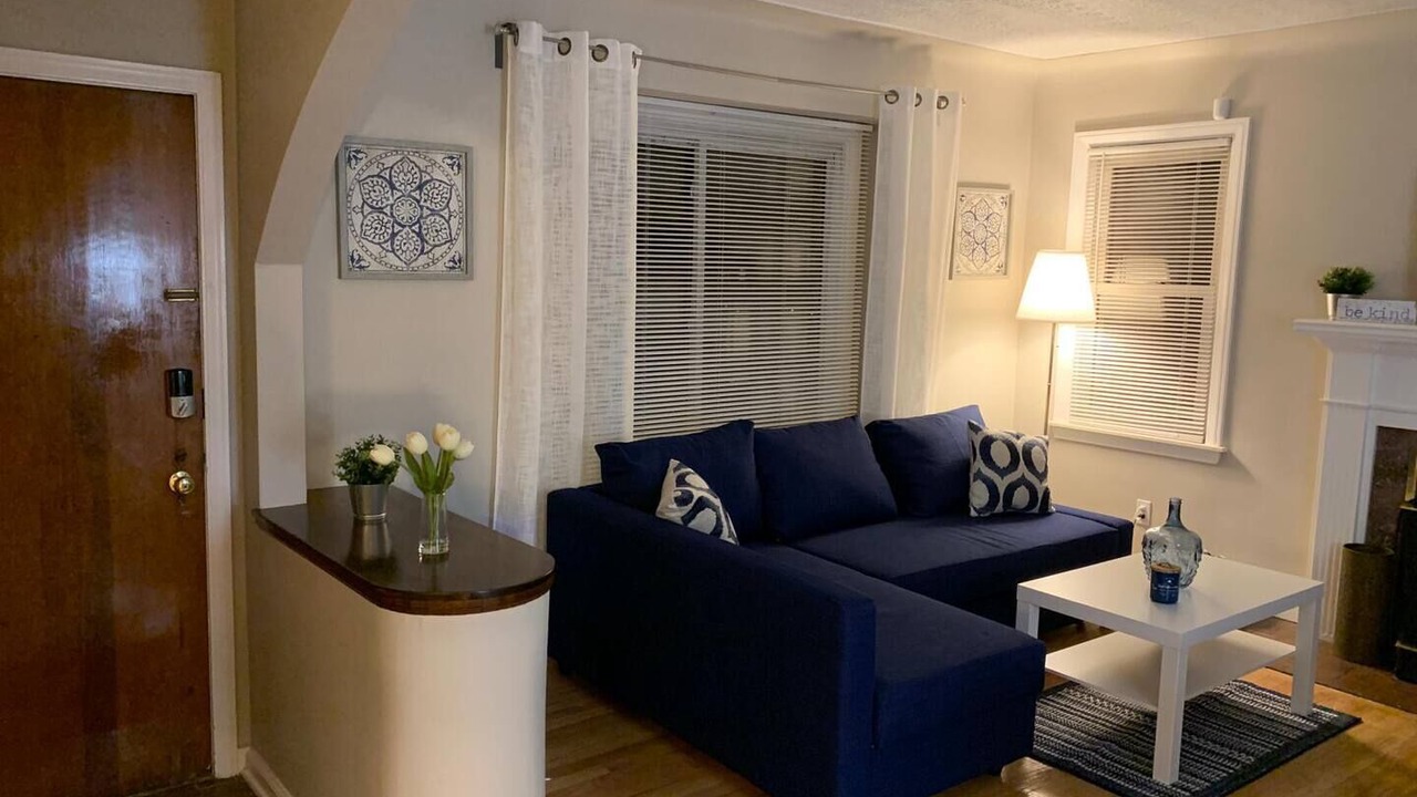 Photo of Livingroom in Harper Woods