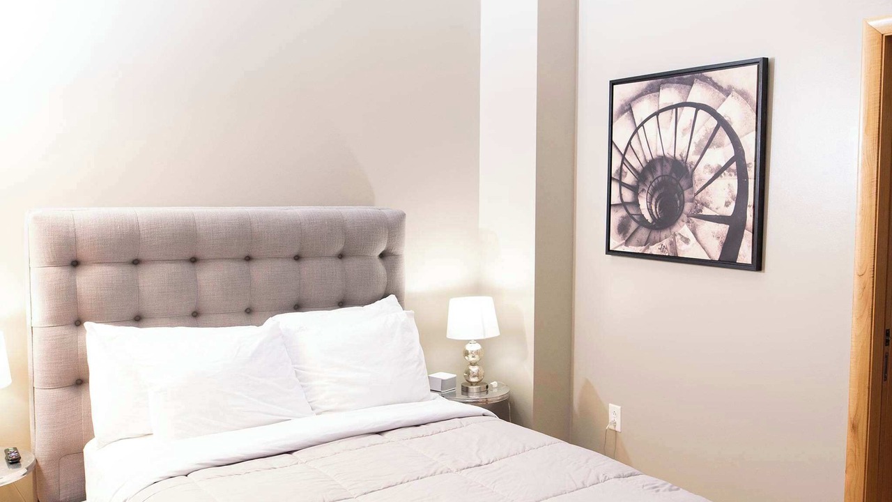 Photo of Bedroom in Wholesale District