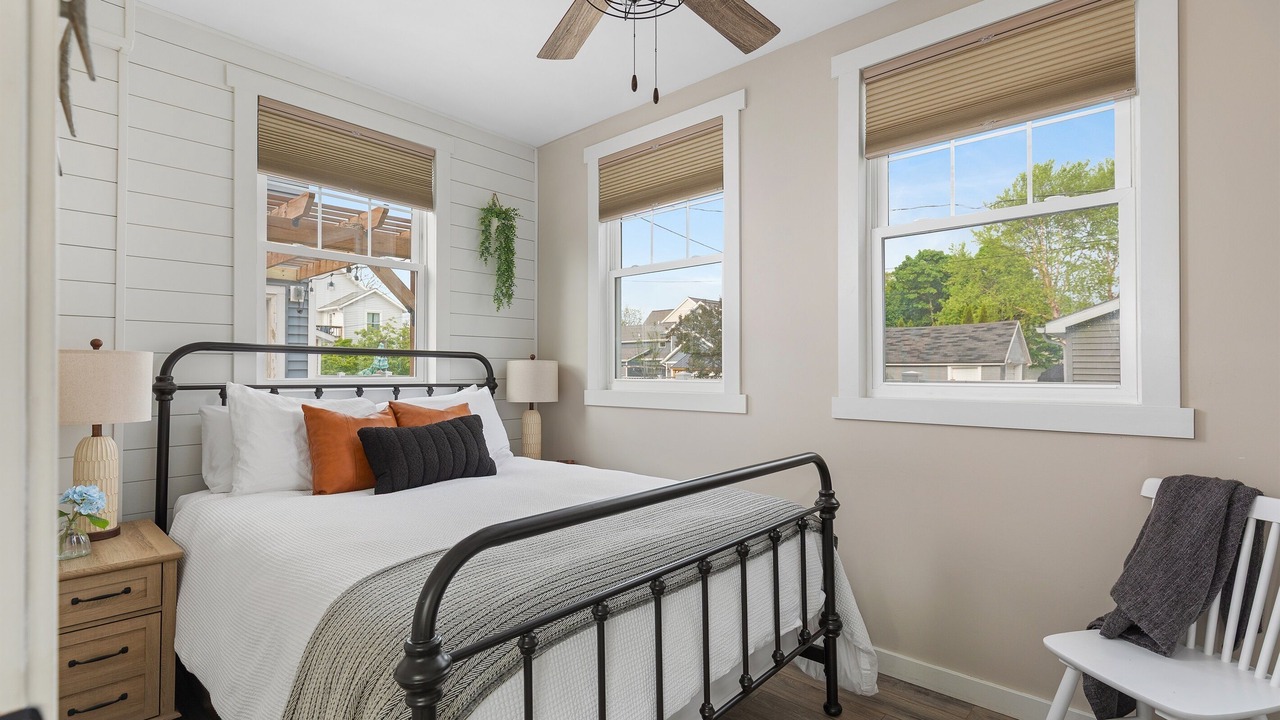 Photo of Bedroom in South Haven