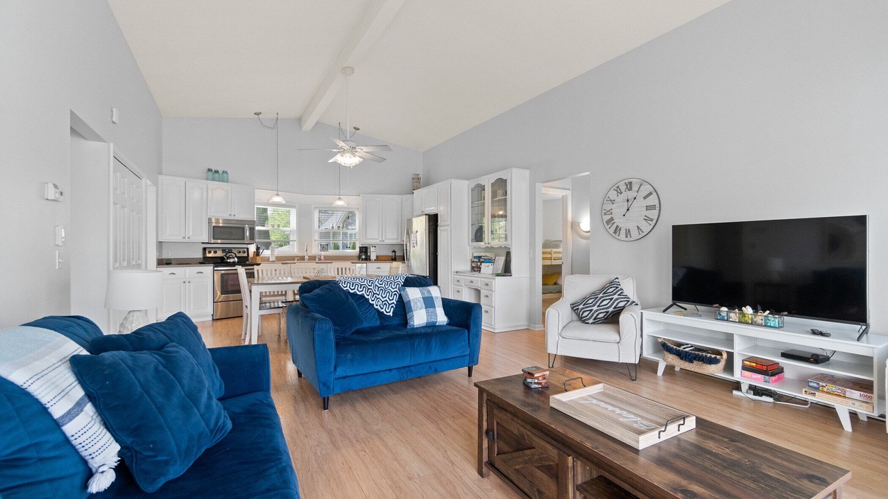 Photo of Livingroom in Wolcottville