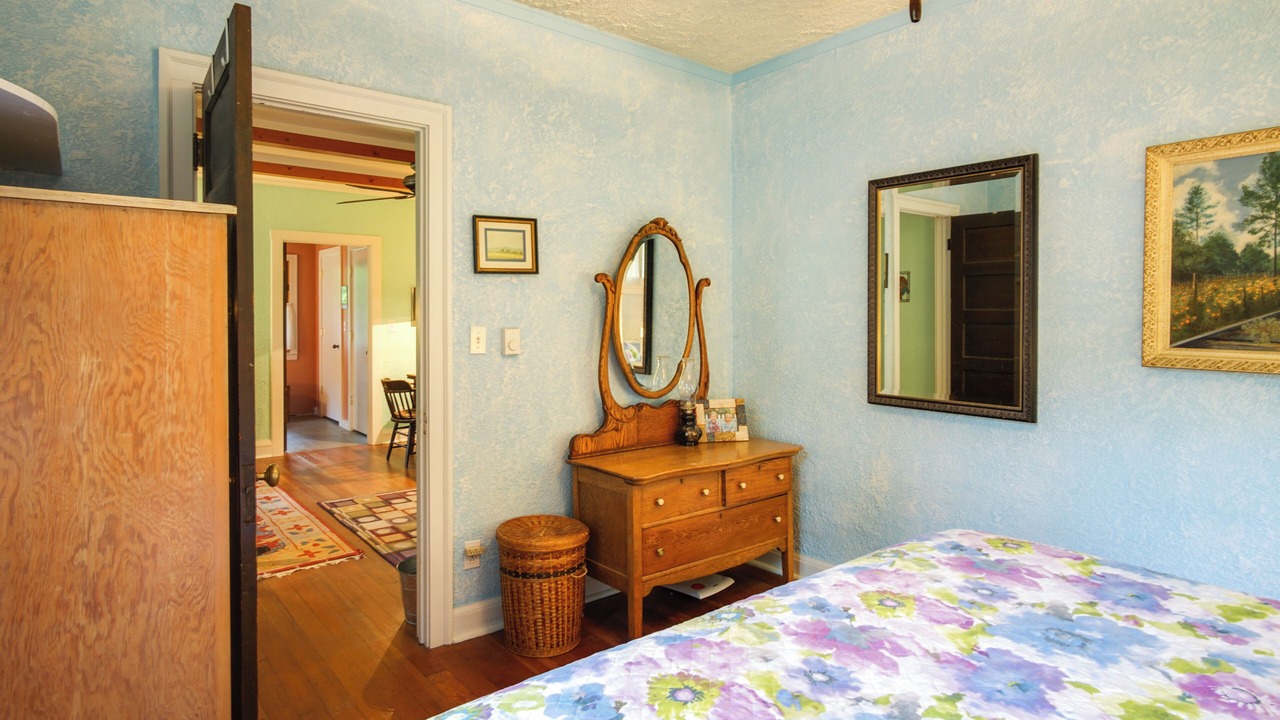 Photo of Bedroom in Harbert