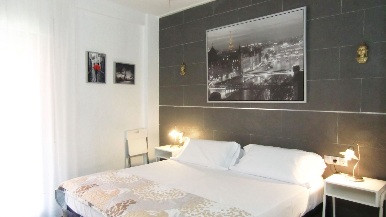 Photo of Bedroom in Fuengirola City Centre