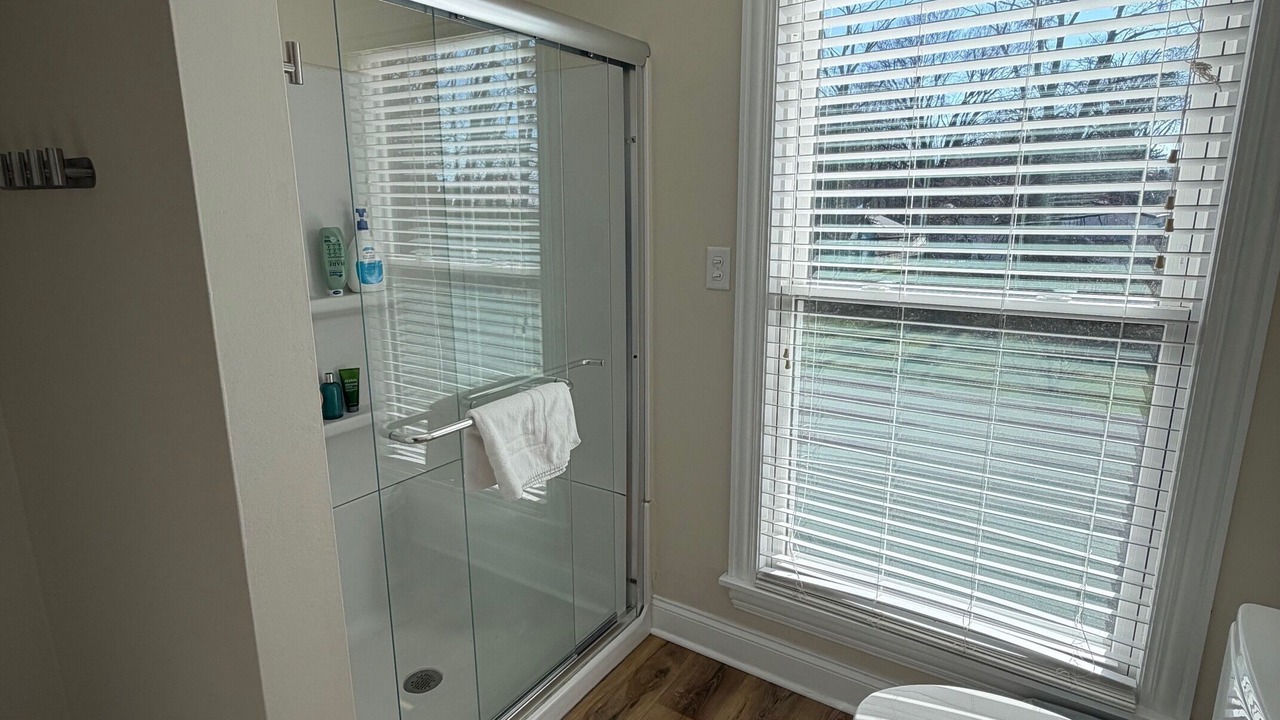 Photo of Bathroom in Union Pier