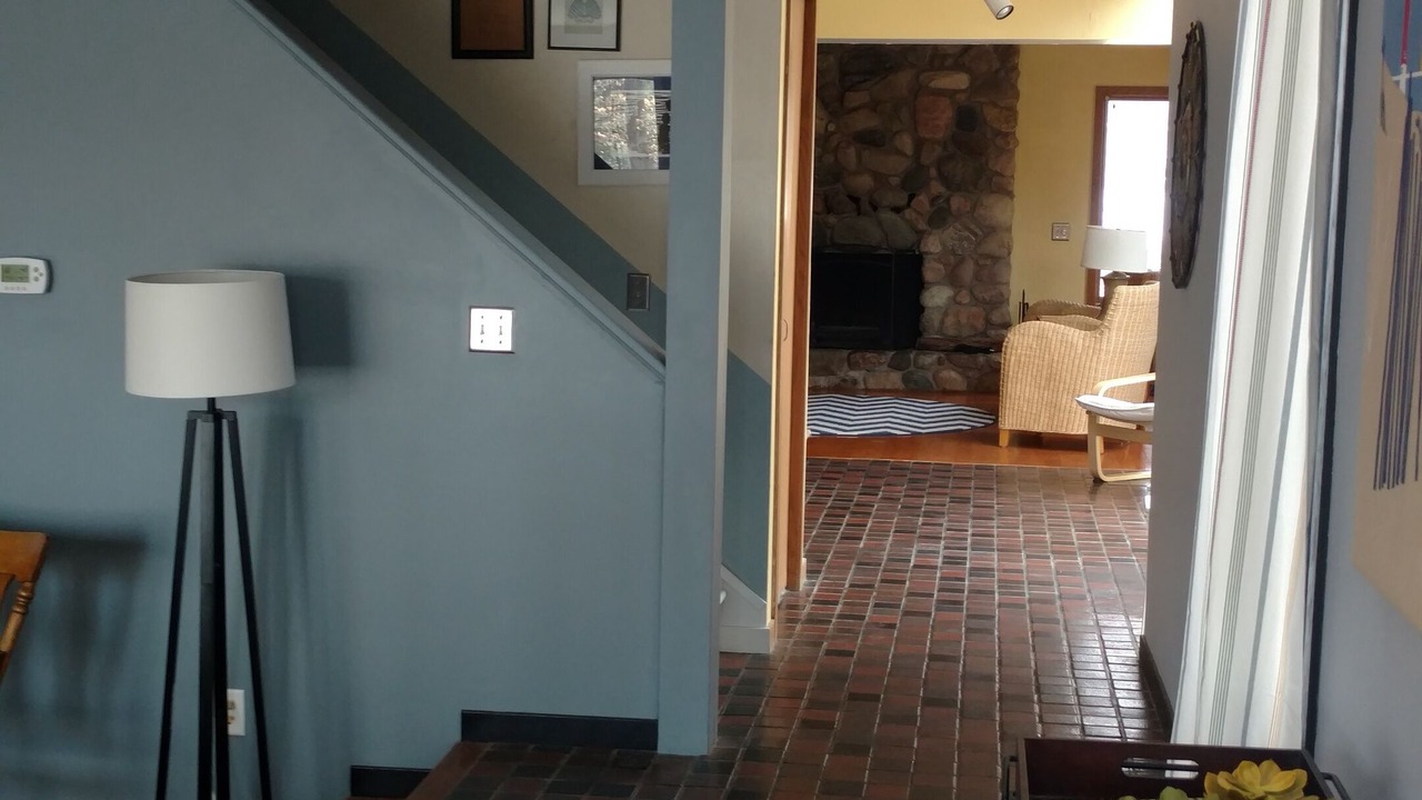 Photo of Livingroom in Waukazoo Woods