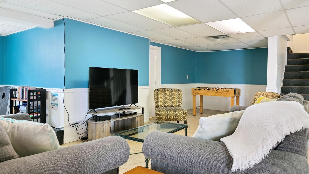 Photo of Livingroom in Michigan City