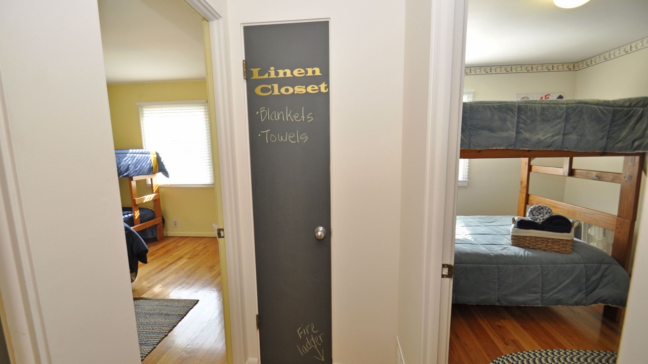 Photo of Bedroom in Wooded Estates