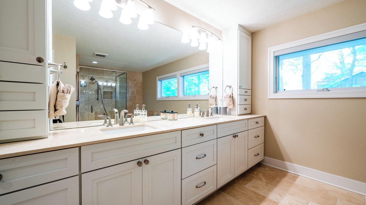 Photo of Bathroom in Lake Michigan Beach