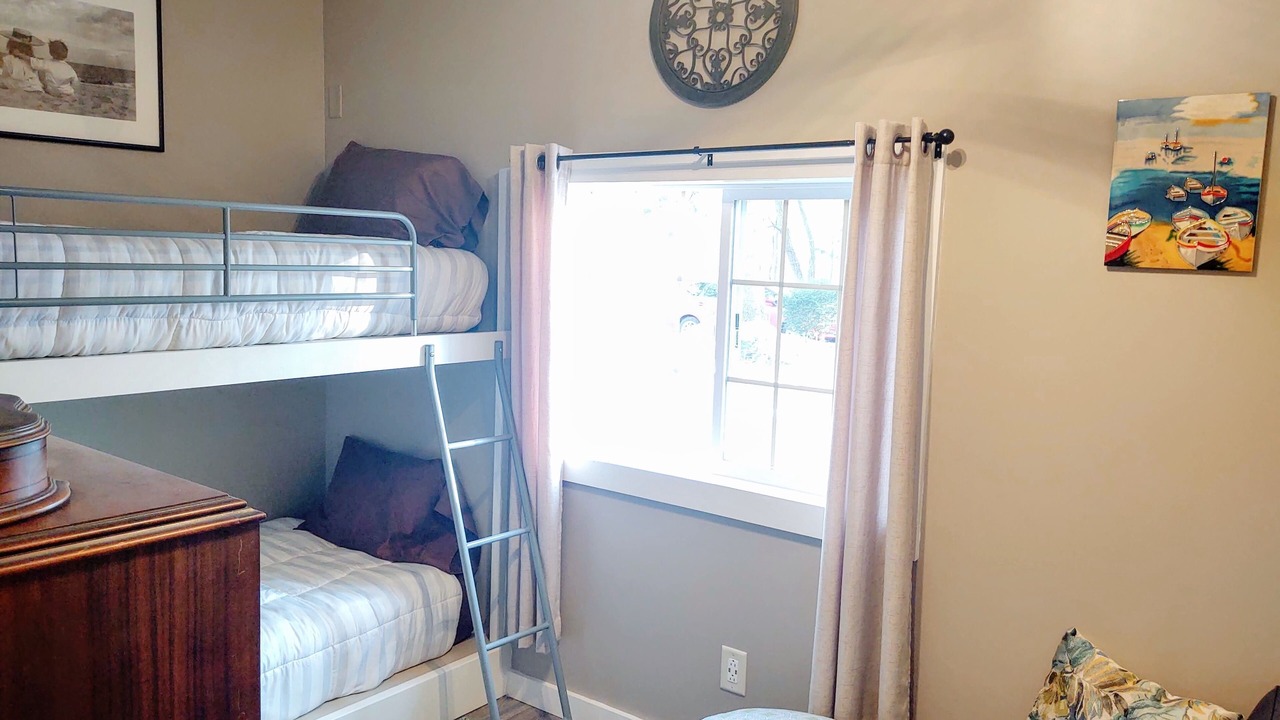 Photo of Bedroom in Harbert